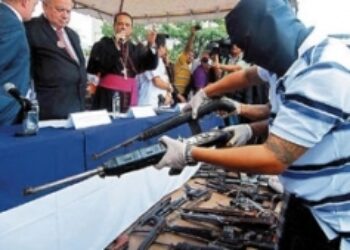 Paz con Pandillas Lecciones de Colombia para El Salvador
