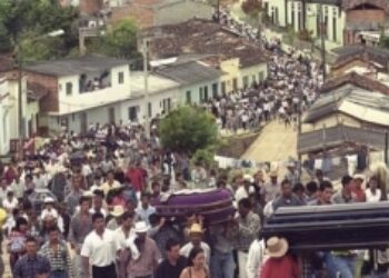 El rastro de la muerte: 30 años de masacres en Colombia