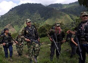 Colombia canta victoria antes de tiempo en disputa por antiguos territorios de FARC