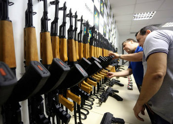 Fusiles de EEUU impulsan expansión de pandillas de Brasil