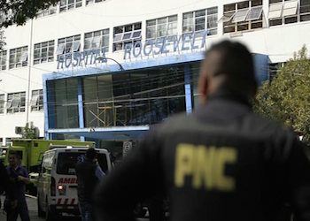Ataque a hospital de Guatemala podría promover el apoyo a duras medidas antipandillas
