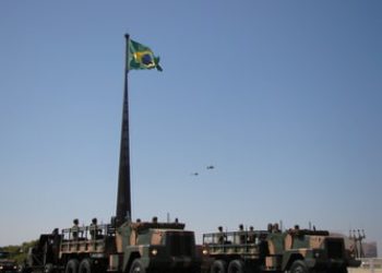 Elección del gabinete de Bolsonaro en Brasil, tira y afloje entre ejército y judicial