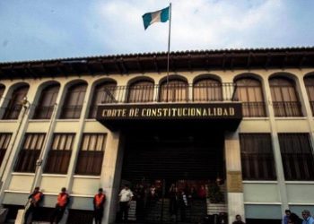 Ataque a altas cortes amenaza con desatar crisis constitucional en Guatemala